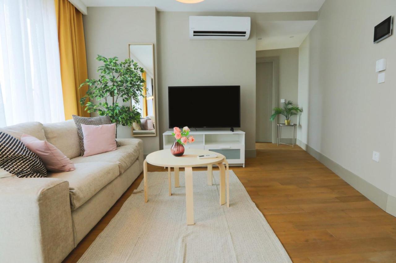 Excellent Flat W 360 Bosphorus View In Cihangir Istanbul Eksteriør billede