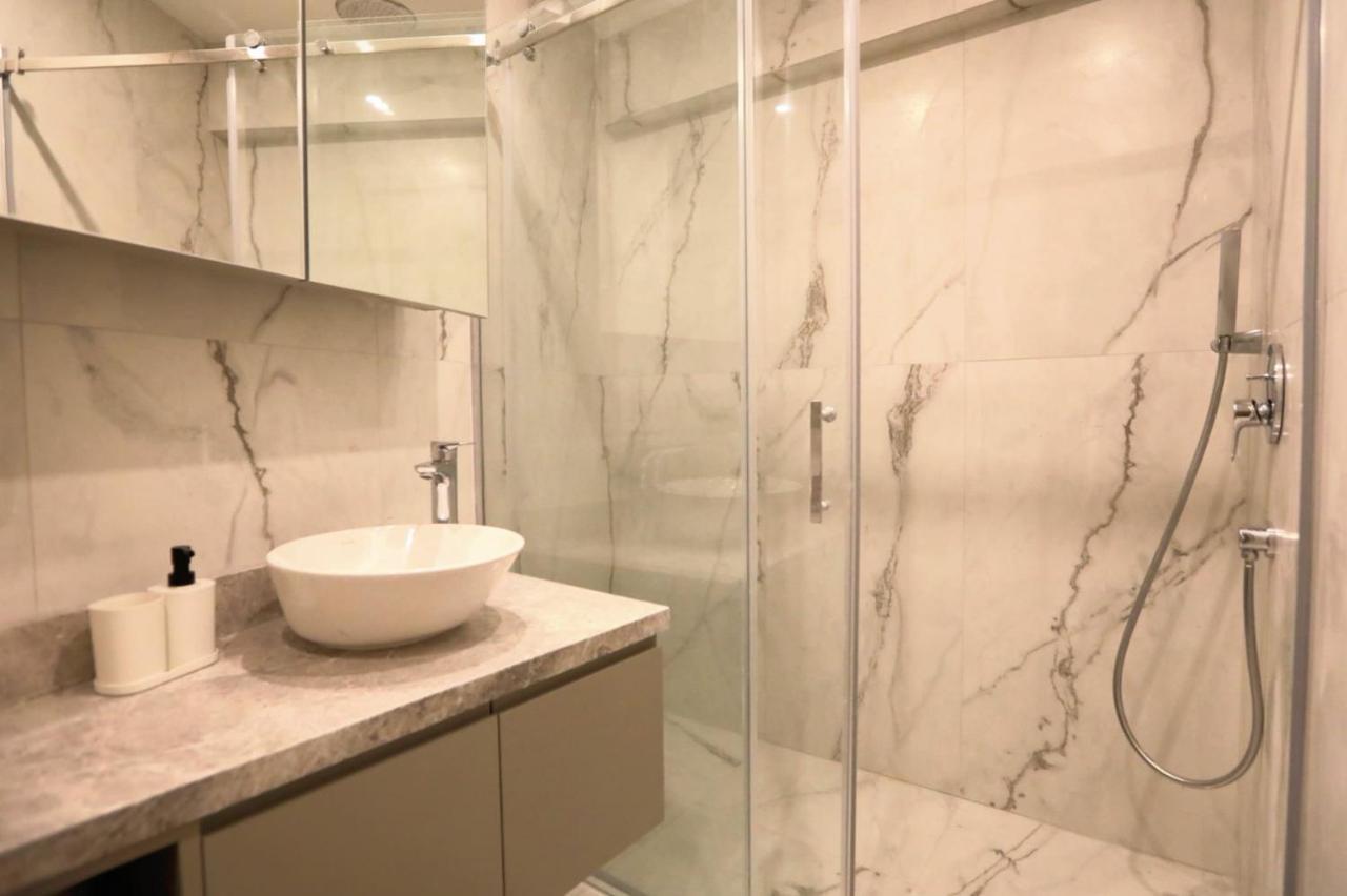 Excellent Flat W 360 Bosphorus View In Cihangir Istanbul Eksteriør billede