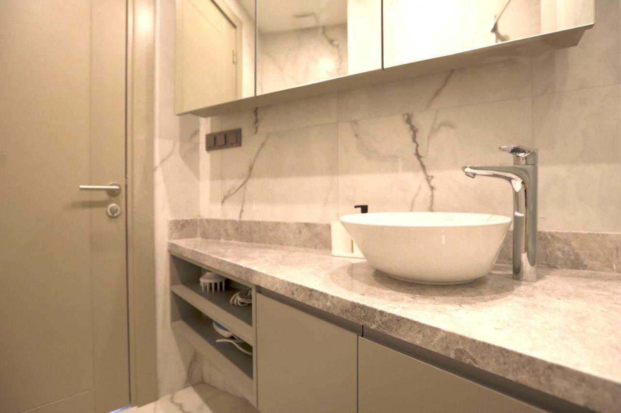 Excellent Flat W 360 Bosphorus View In Cihangir Istanbul Eksteriør billede